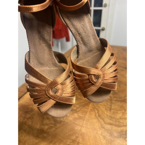 Shall We Dance Women’s 7 Burnt Orange Latin Ballroom Dance Shoes Kitten Heels - Picture 2 of 10